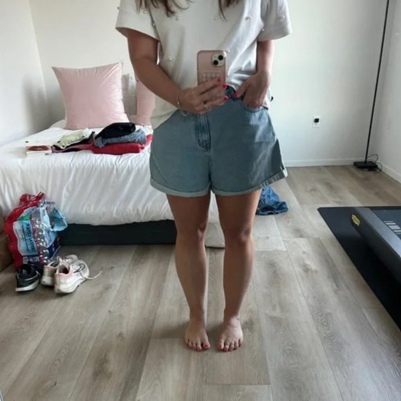 Relaxed Fit Denim Shorts - Picture 1 of 3